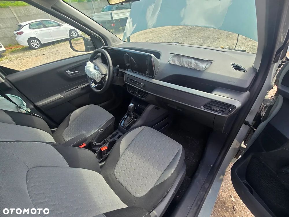Ford Tourneo Courier ver-1-0-ecoboost-trend - 16
