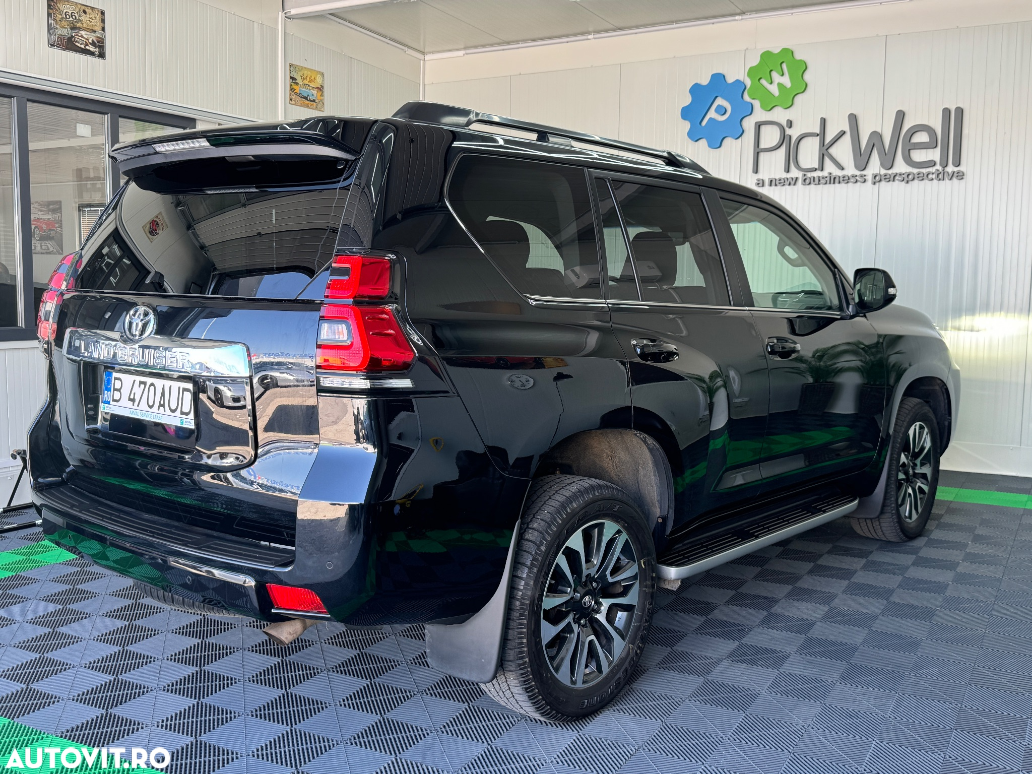Toyota Land Cruiser 2.8l D-4D 204 CP A/T 7 locuri Executive - 4