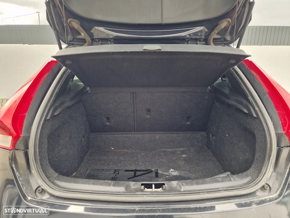 Volvo V40 D4 RDesign - 9