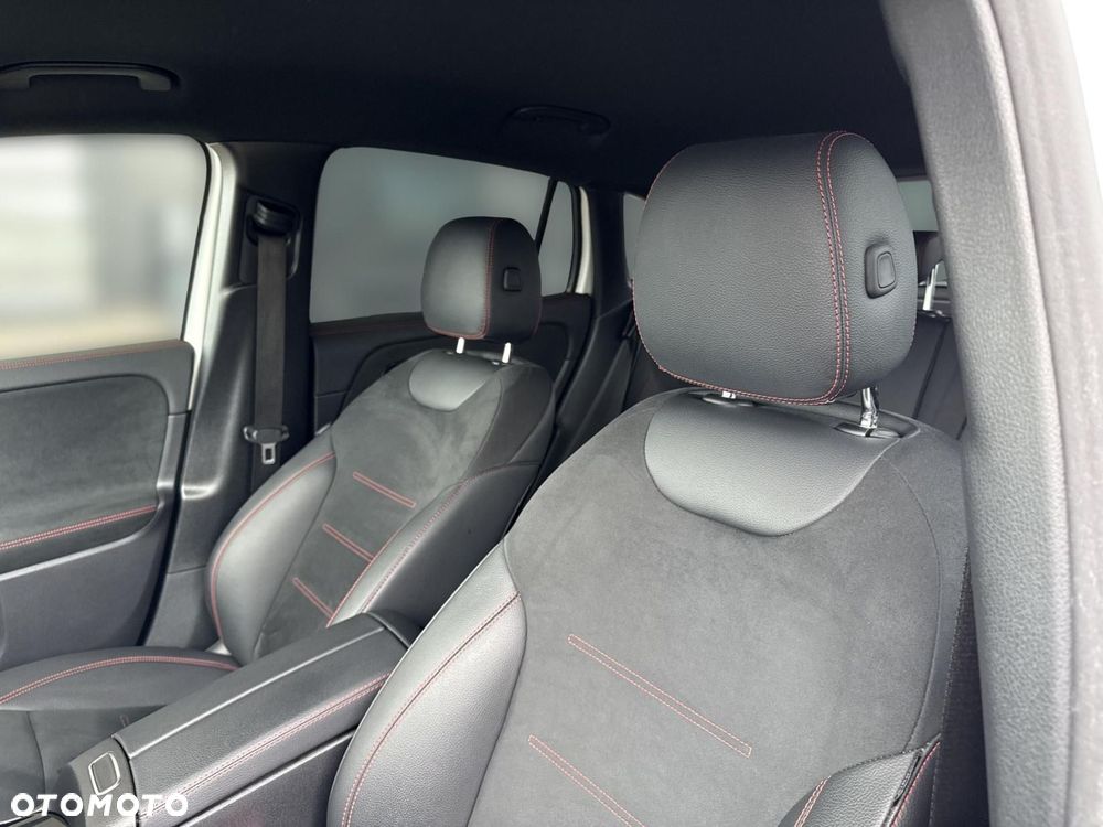 Mercedes-Benz GLA 200 AMG Line - 12