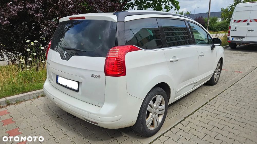 Peugeot 5008 HDI 150 Allure - 4