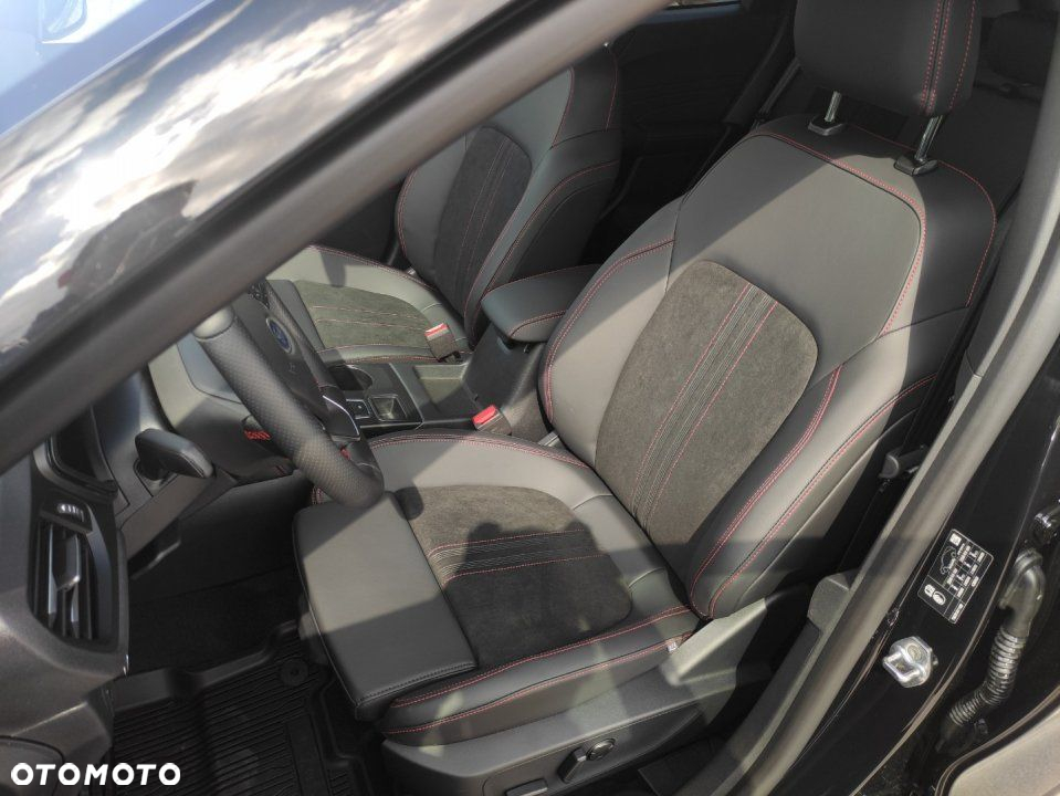 Ford Kuga - 12