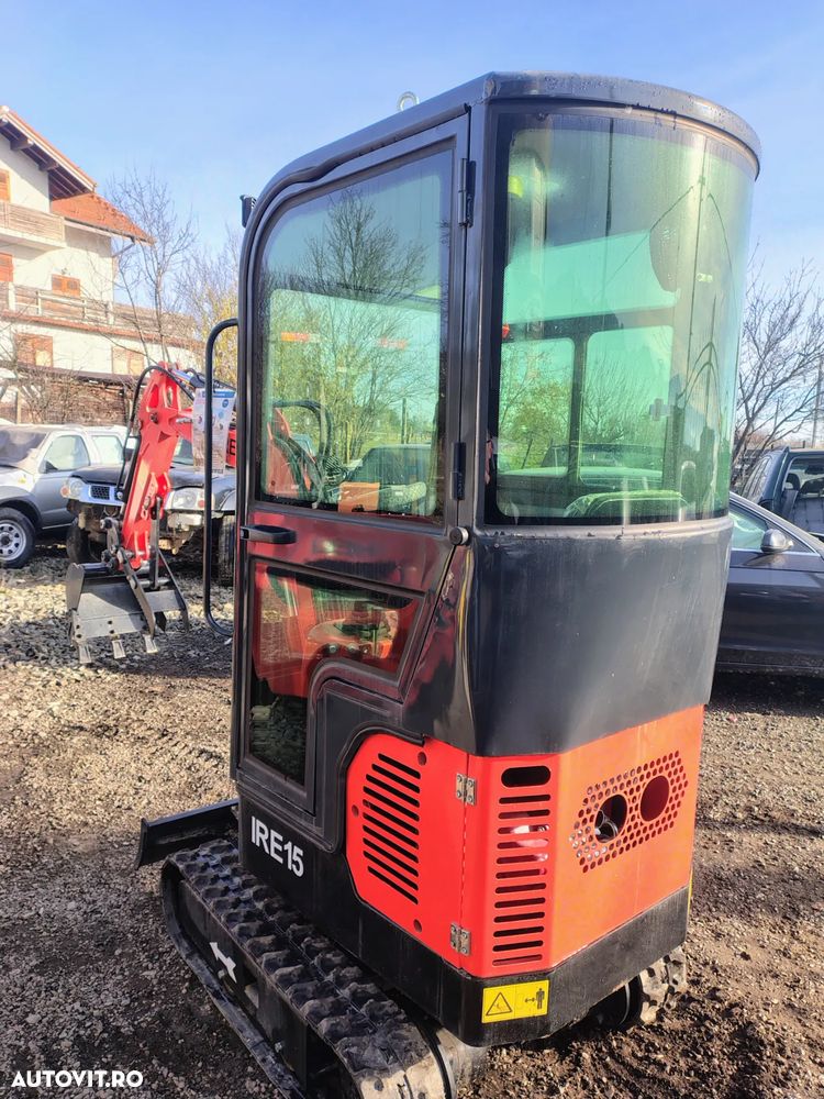 Cat MINI EXCAVATOR IRE15 - 6