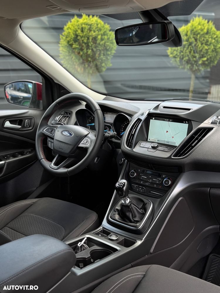 Ford Kuga 1.5 EcoBoost 2x4 Cool & Connect - 7