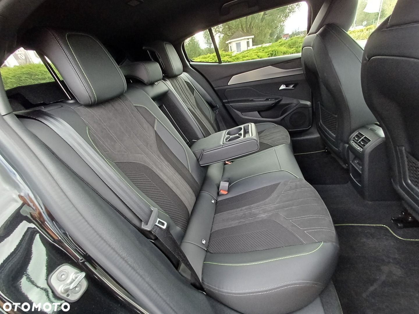 Peugeot 408 - 34