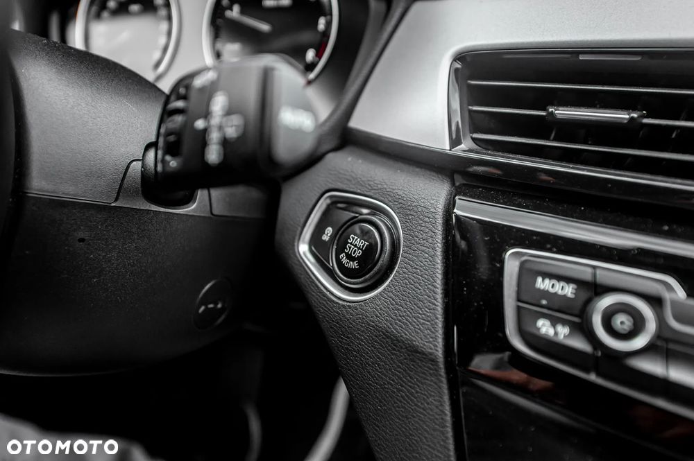 BMW X1 xDrive20d Sport Line sport - 25