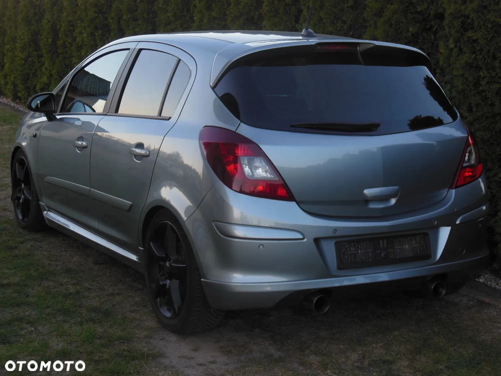 Opel Corsa 1.6 Turbo GSi - 5