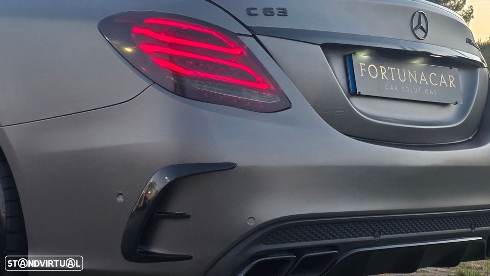 Mercedes-Benz C 63 AMG Standard - 36