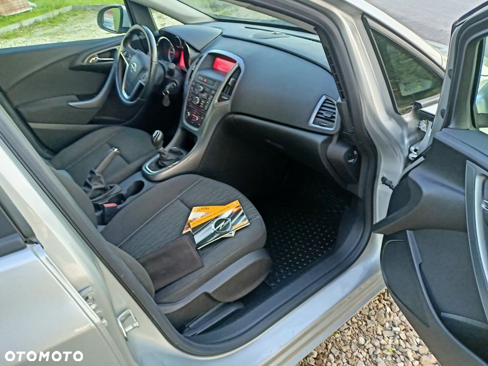 Opel Astra 1.6 Cosmo - 24