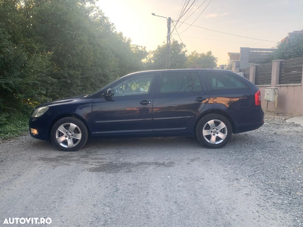 Skoda Octavia Combi 2.0 TDI Business DSG - 13