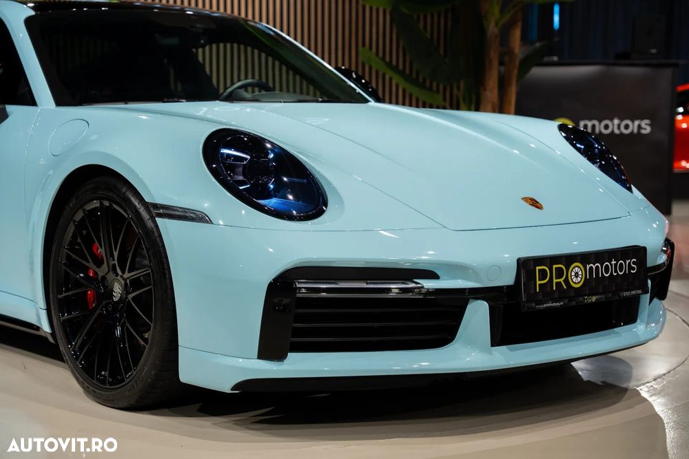 PORSCHE 911 2023 — imagine 12