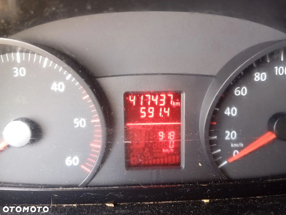 Volkswagen Crafter - 11