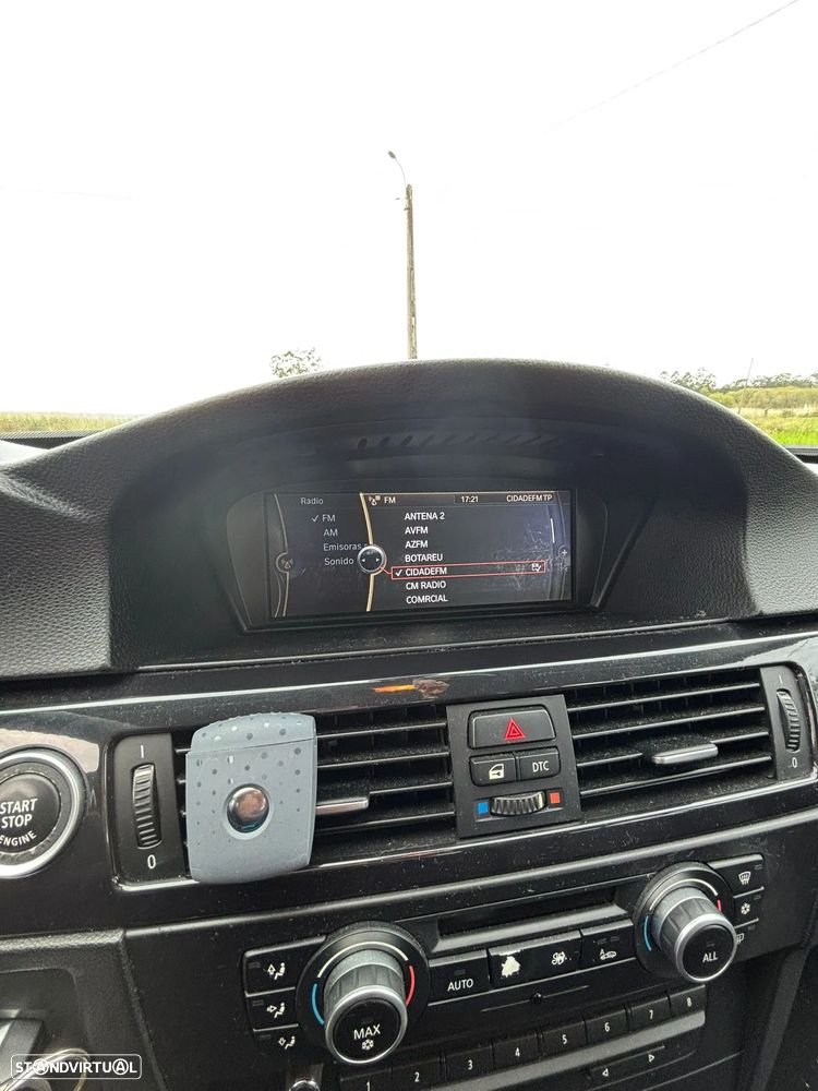 BMW 330 d xDrive DPF Aut. Edition Sport - 13