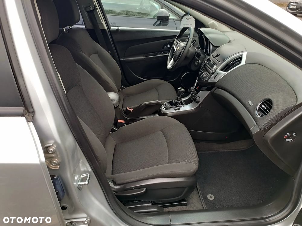 Chevrolet Cruze 1.6 LT+ - 15