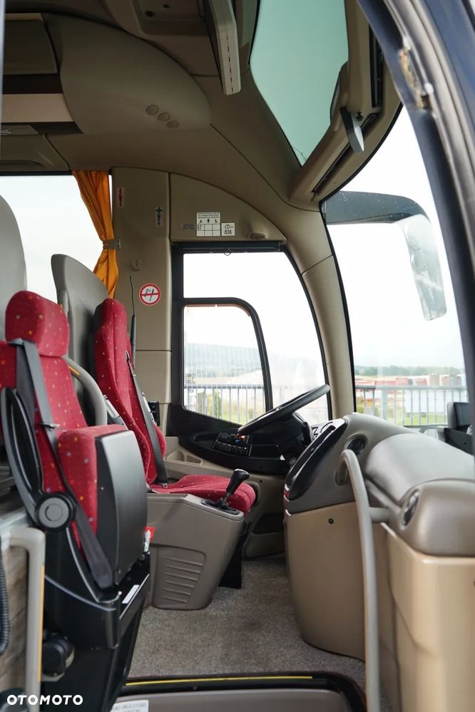 Iveco MAGELYS / EURO 6 / SUPER STAN / TURYSTYCZNY / MANUAL / PRZEBIEG 293 tys km / SPROWADZONY Z FRANCJI / PO KONTRAKCIE SERWISOWYM / - 26