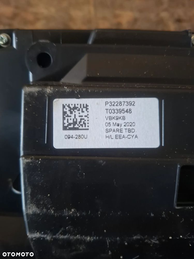 Licznik zegary Volvo XC40 32276171 - 10