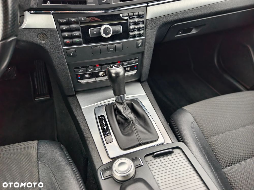 Mercedes-Benz Klasa E - 14