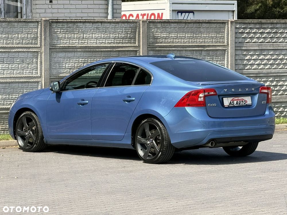 Volvo S60 D3 Summum - 32