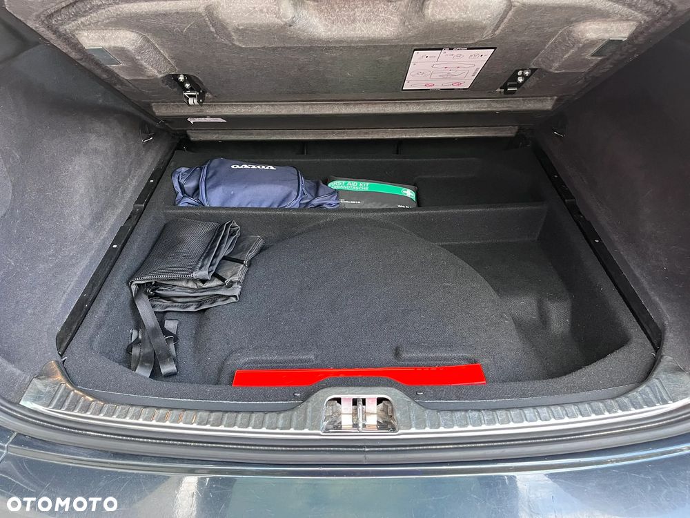 Volvo XC 60 D4 AWD Summum - 16