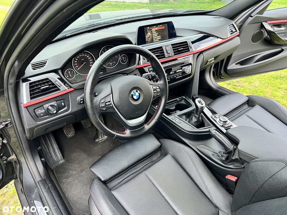 BMW Seria 3 318i Sport Line - 10