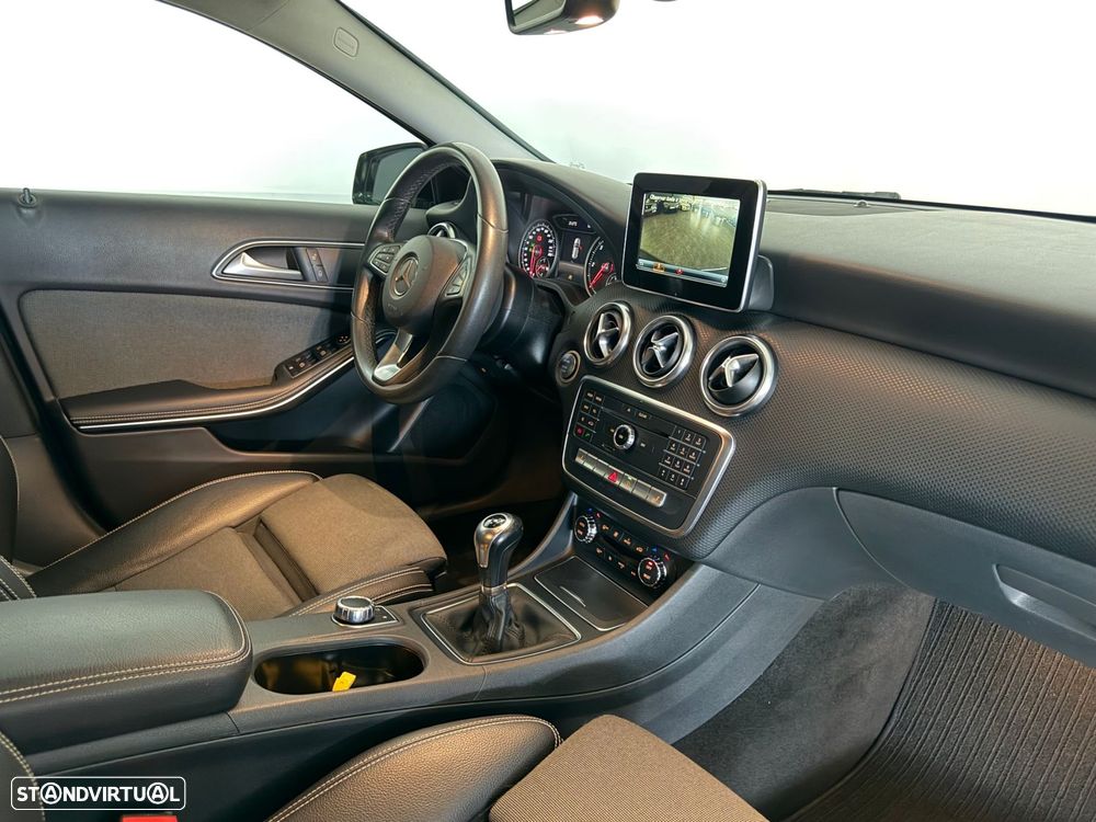 Mercedes-Benz A 180 d Style - 21