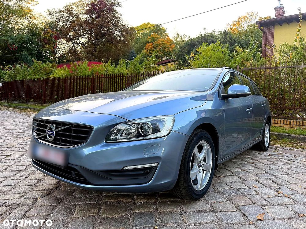 Volvo V60 D3 Momentum - 33