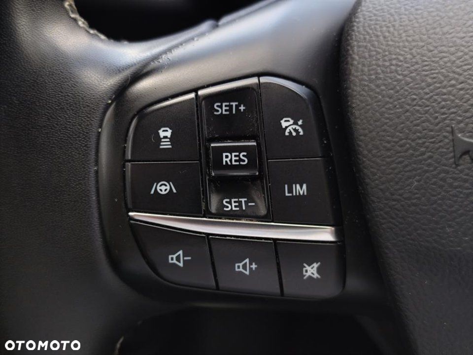 Ford Kuga - 21