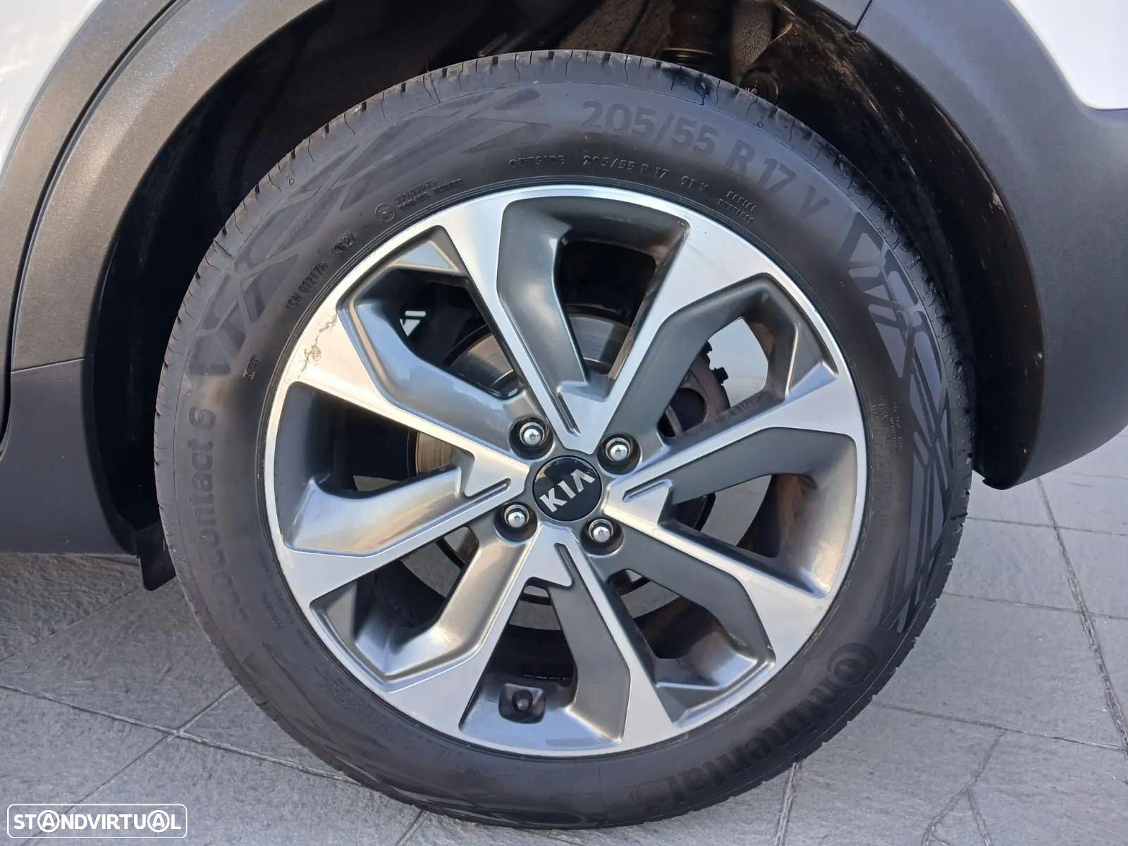 Kia Stonic 1.6 CRDi TX - 13