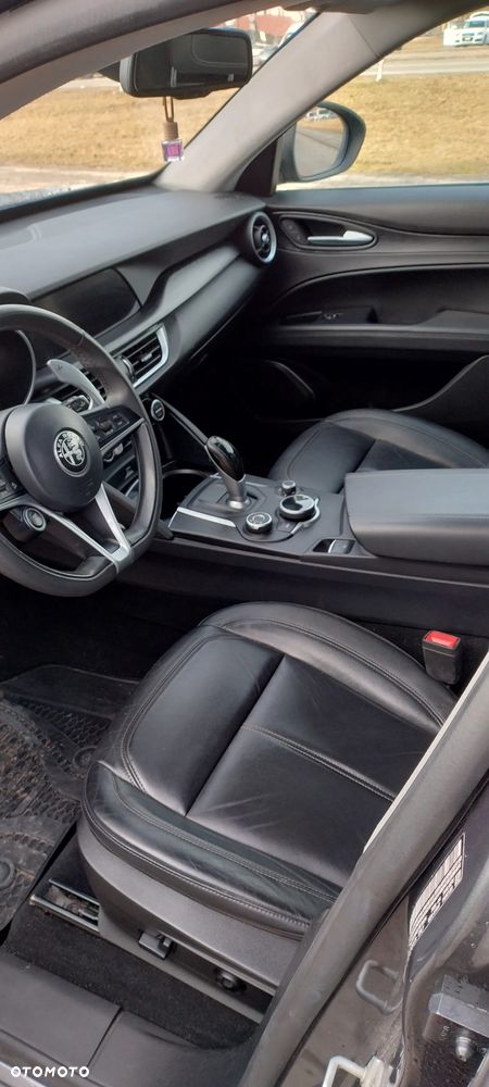 Alfa Romeo Stelvio 2.0 Turbo 16V AT8-Q4 Super - 11