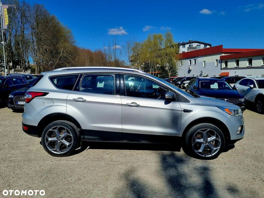 Ford Kuga 1.5 EcoBlue TITANIUM - 4