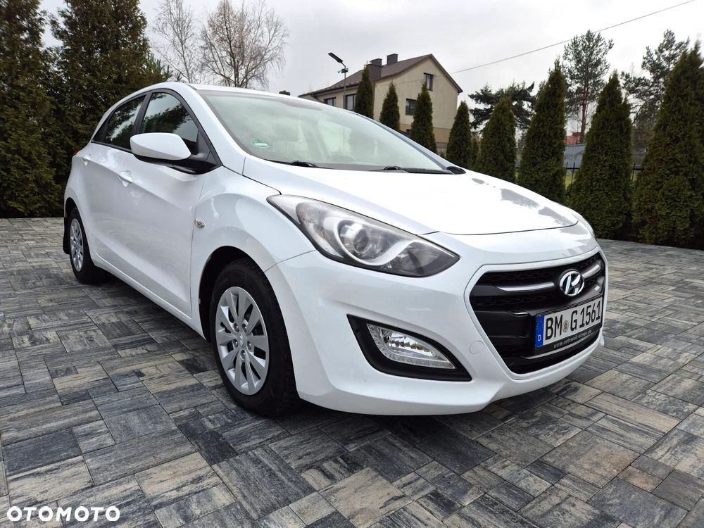 Hyundai i30 blue 1.6 CRDi Classic - 5