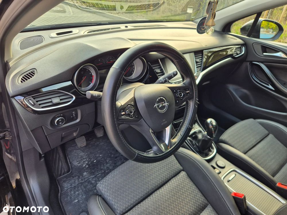 Opel Astra 1.4 Turbo Innovation - 22