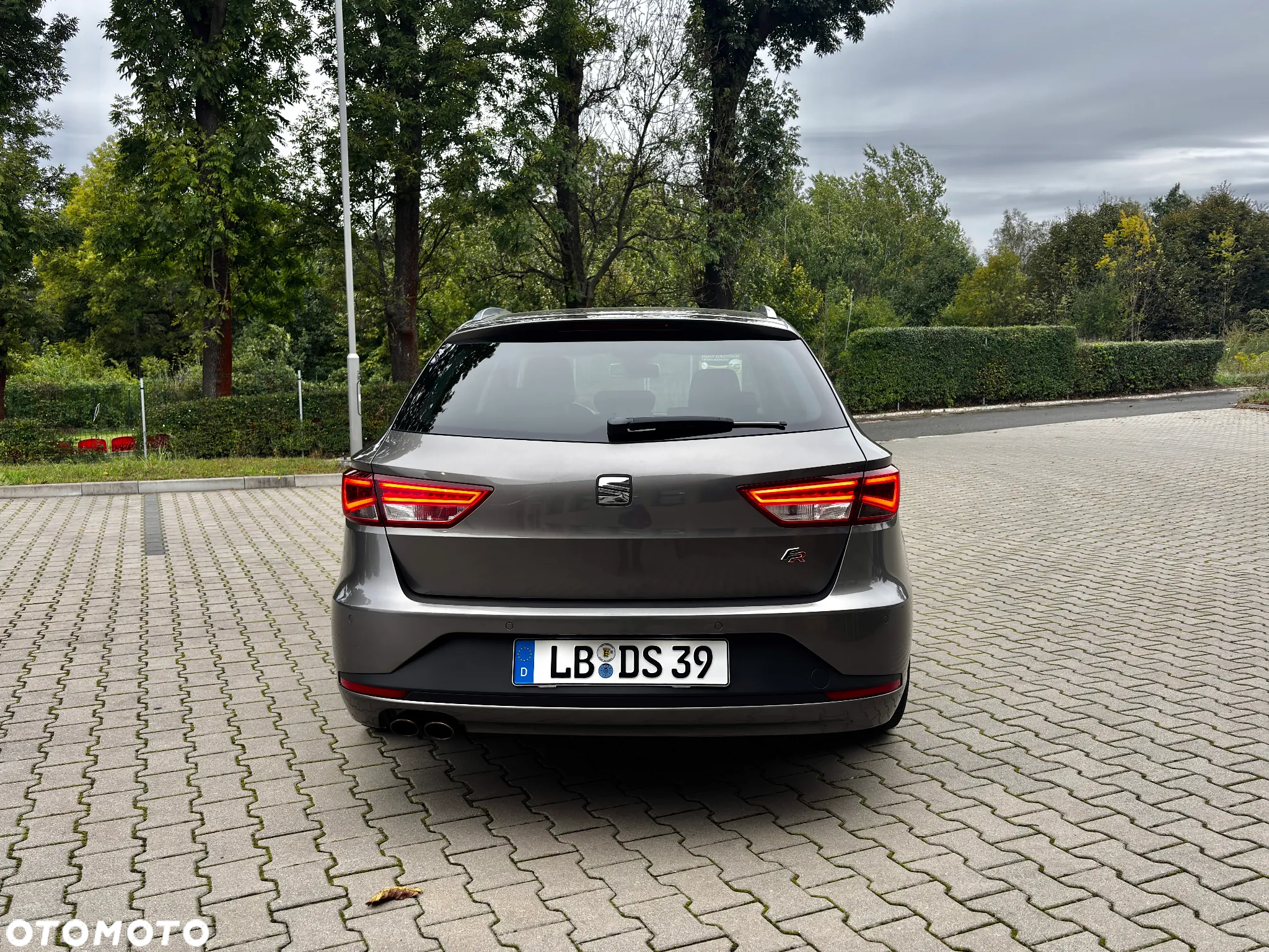 Seat Leon 2.0 TDI FR S&S DSG - 4