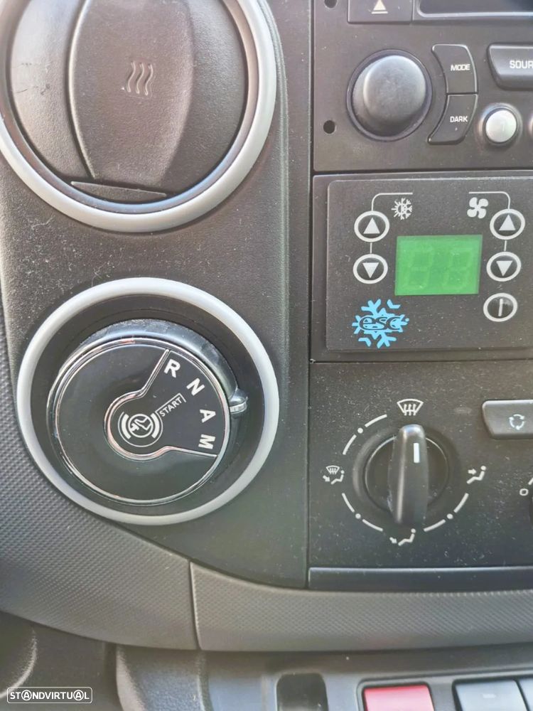 Peugeot Partner - 8