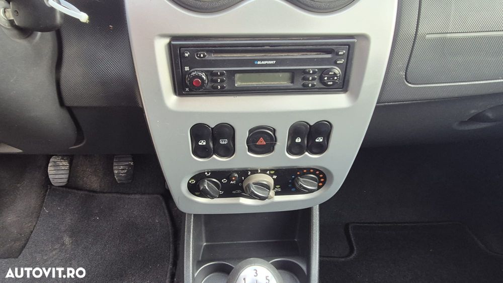 Dacia Logan 1.5 dCi Laureate - 13