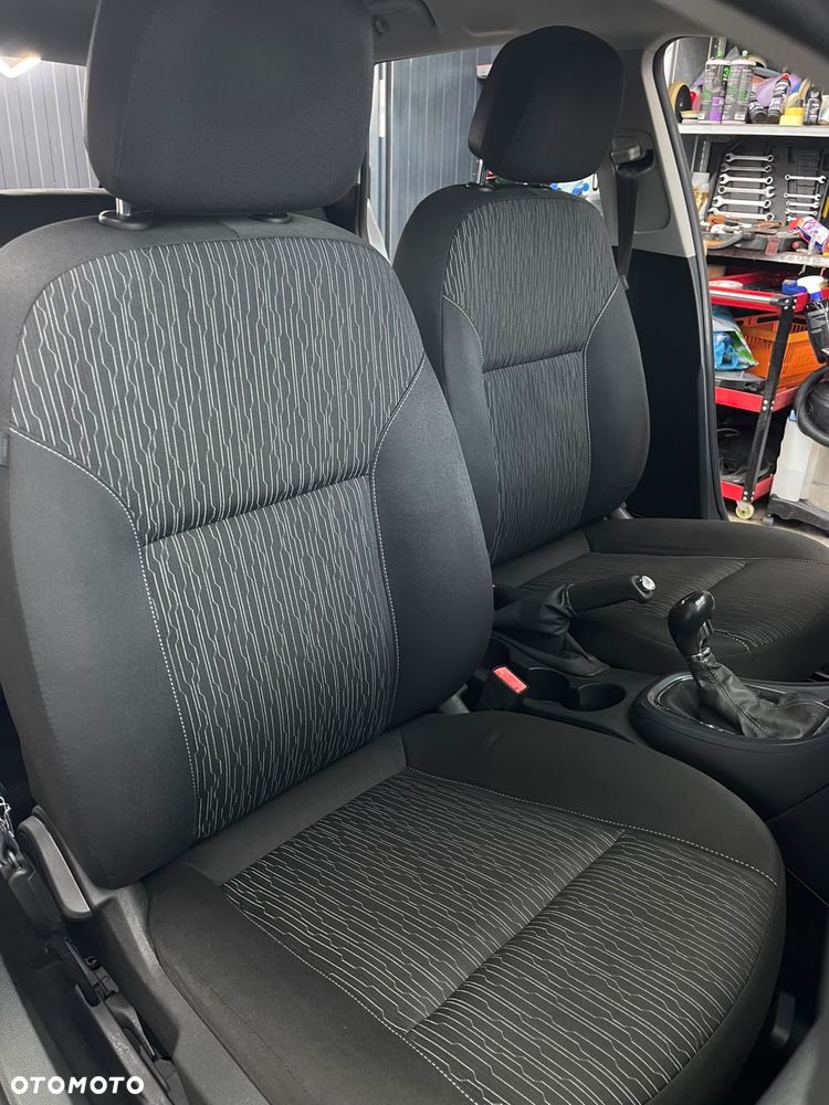 Opel Astra 1.4 Turbo Exklusiv - 31
