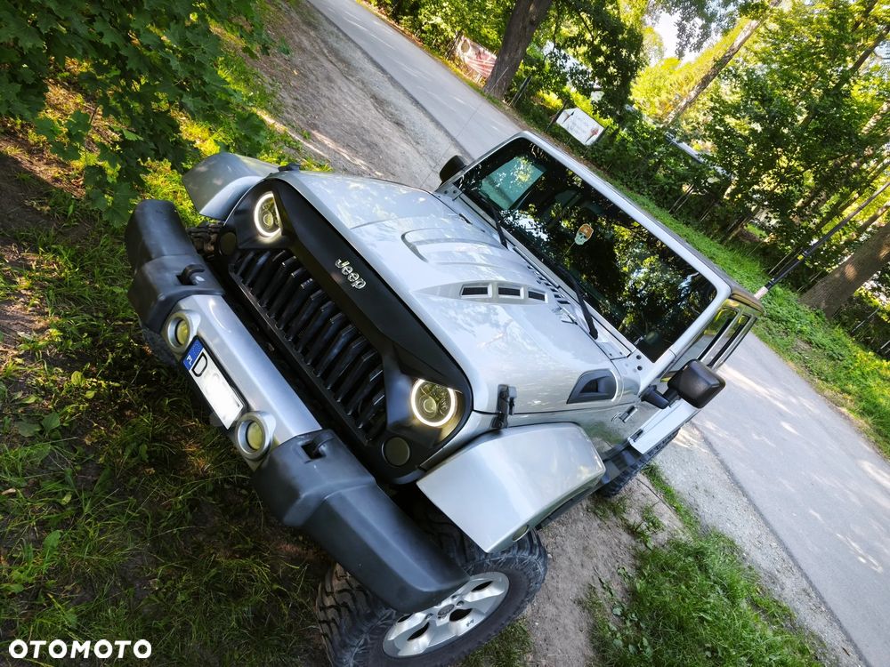 Jeep Wrangler - 1