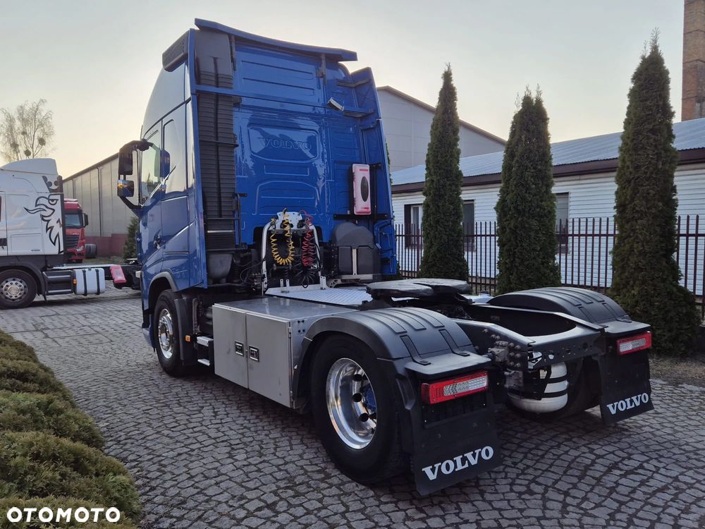 Volvo FH GLOBETROTTER - 6