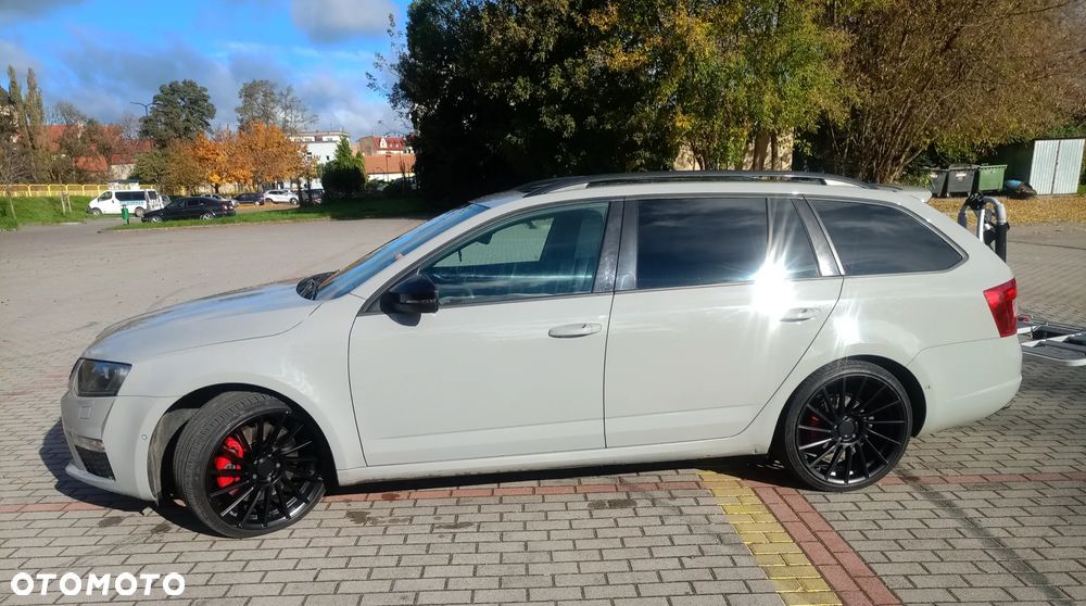 Skoda Octavia 2.0 TDI (Green tec) DSG RS - 3