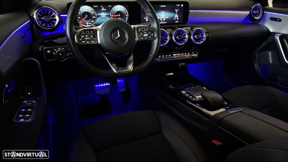 Mercedes-Benz A 250 Limousine e 8G-DCT AMG Line - 37