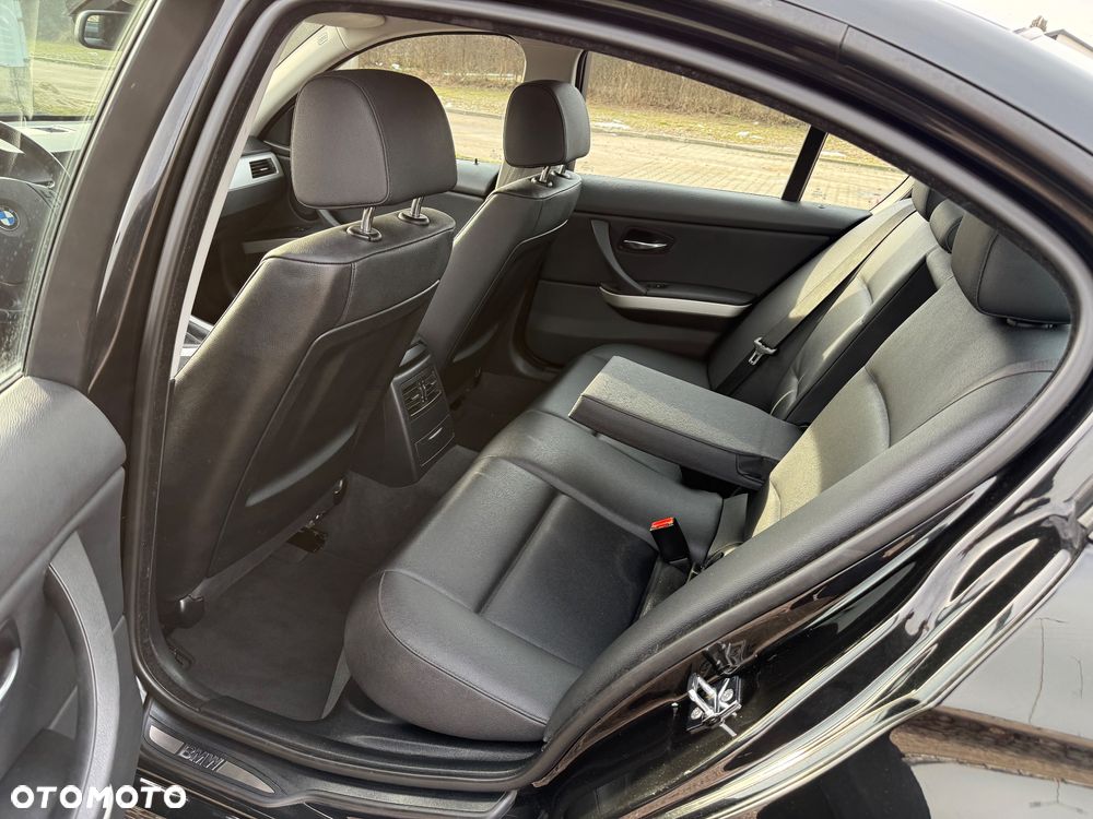 BMW Seria 3 318d DPF Edition Exclusive - 10