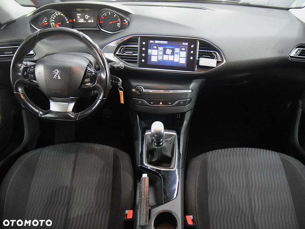 Peugeot 308 - 6