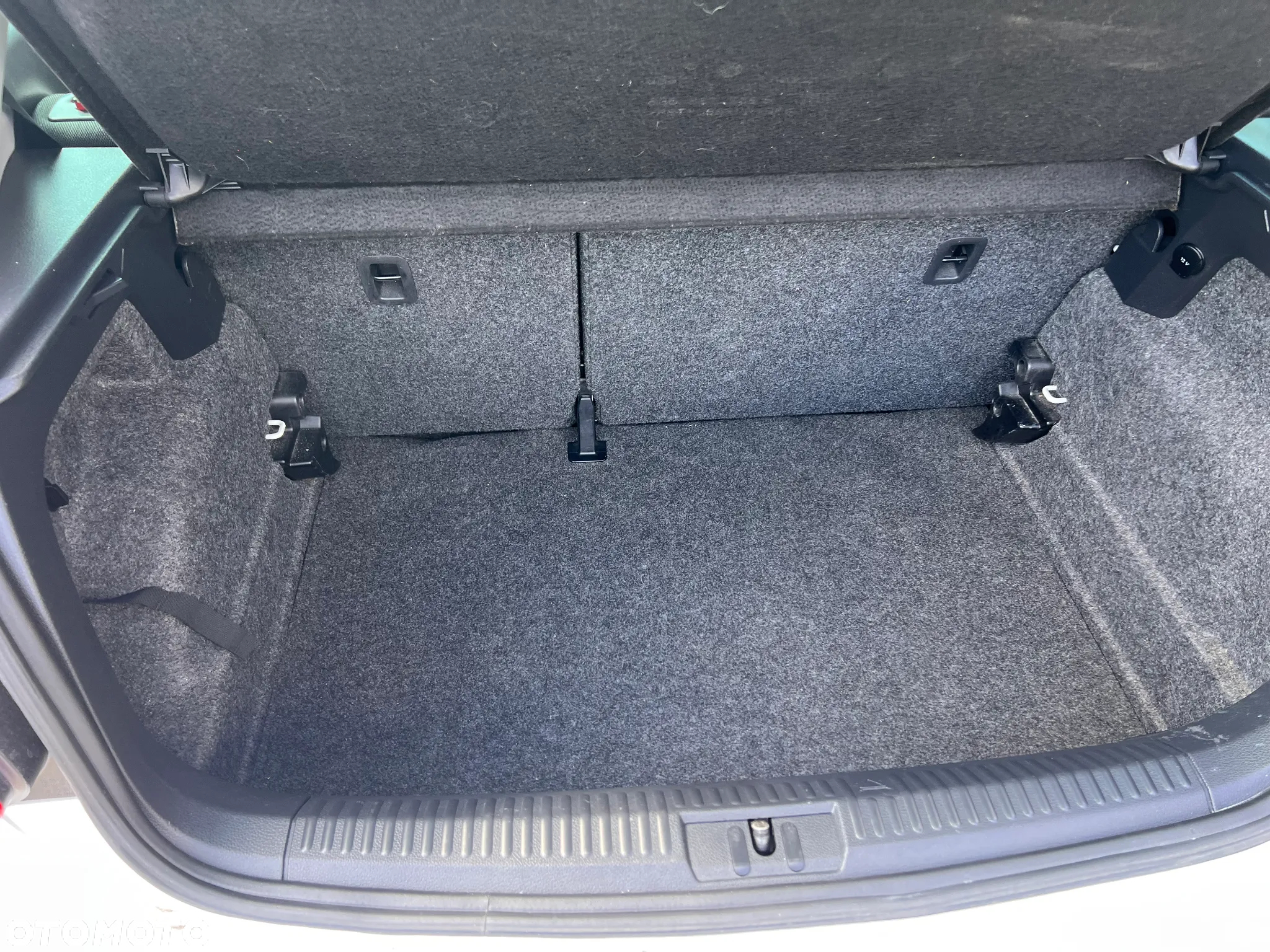 Volkswagen Polo - 9