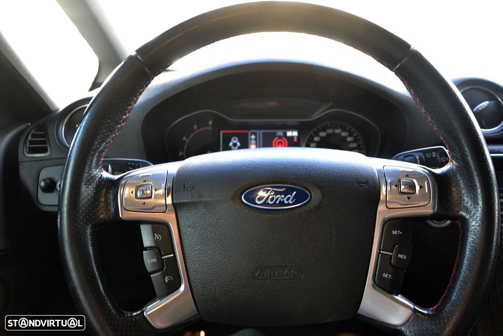 Ford S-Max 2.0 TDCi Titanium 7L 149g - 27