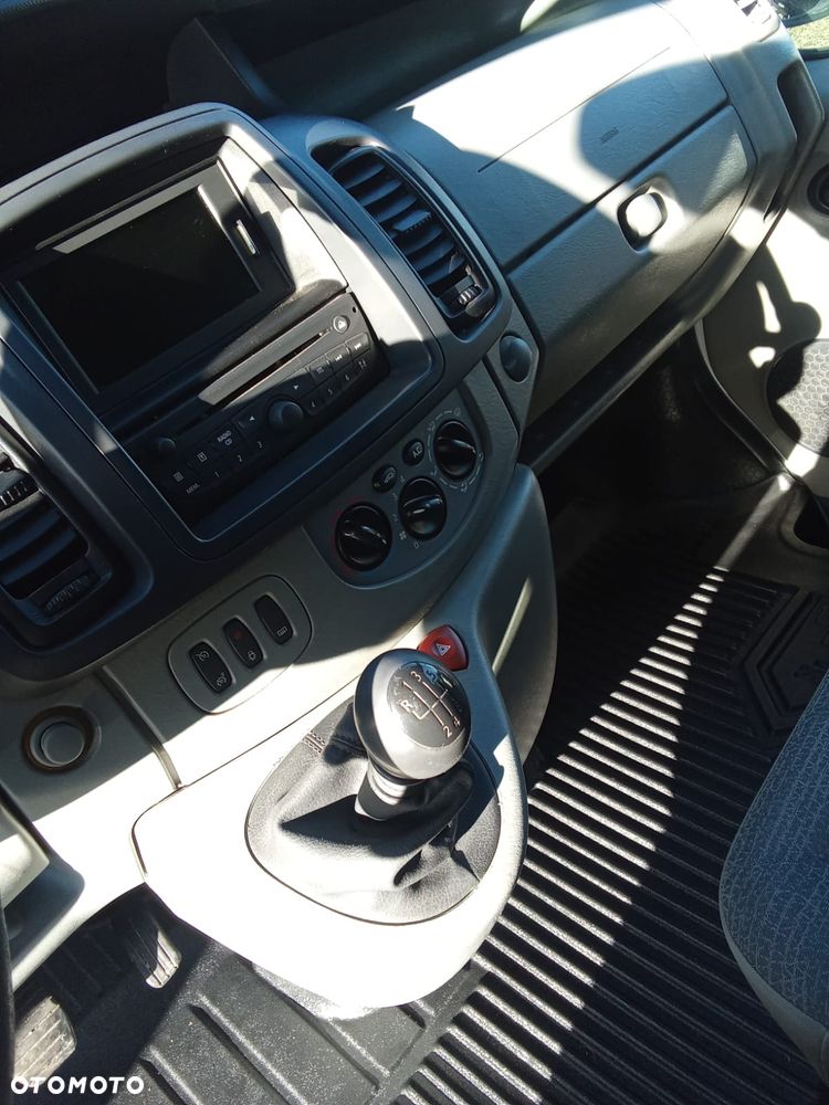 Renault Trafic - 15