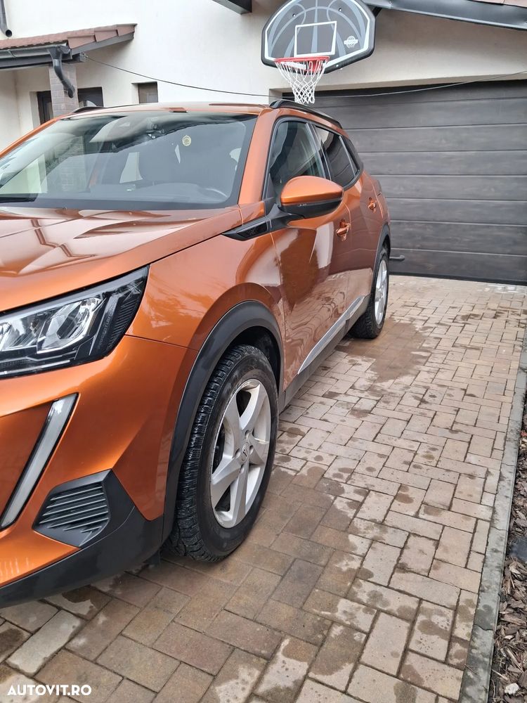 Peugeot 2008 1.2 L PureTech STT EAT8 Allure - 3