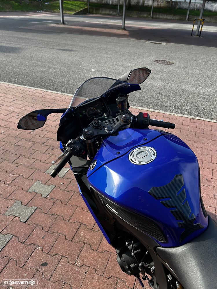 Yamaha YZF R9 - 9