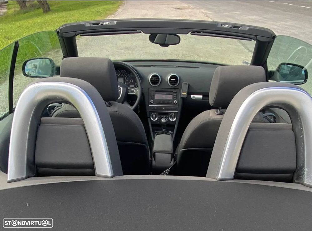 Audi A3 Cabrio 1.6 TDi Attraction - 2