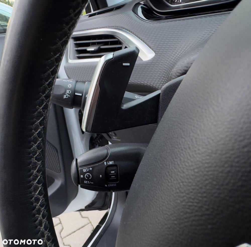 Peugeot 2008 e-HDi FAP 92 ETG6 STOP & START Allure - 28