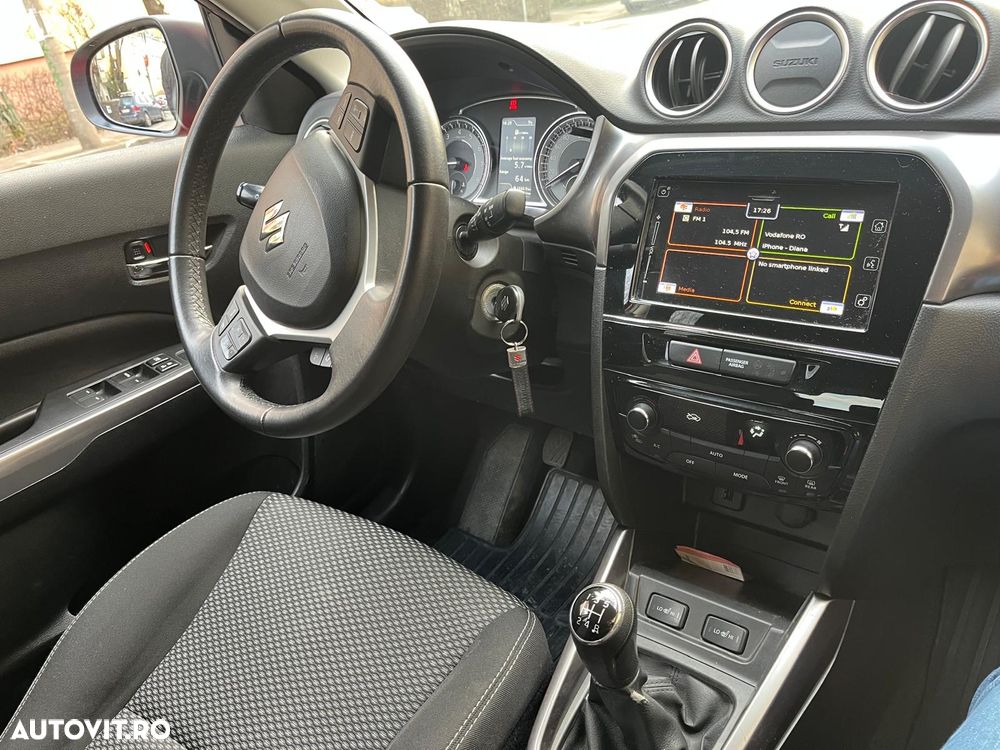 Suzuki Vitara 1.0 Cool - 35